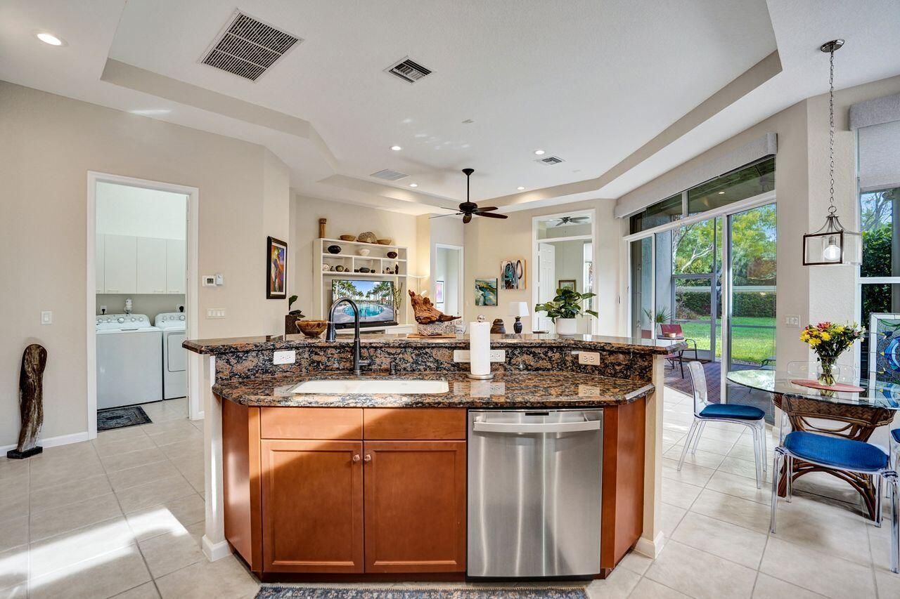 9625 Via Elegante, Wellington, FL 33411 Photo