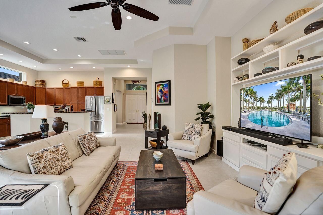 9625 Via Elegante, Wellington, FL 33411 Photo