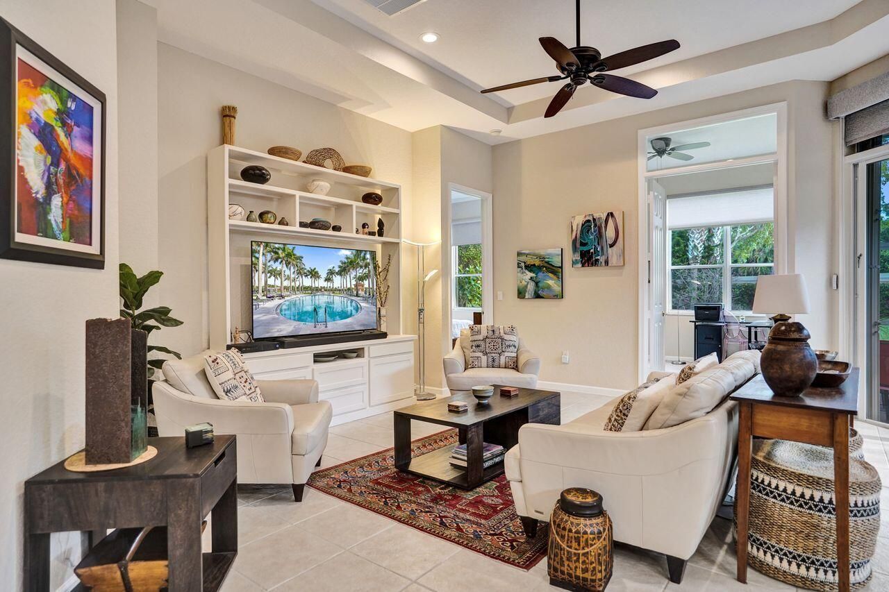 9625 Via Elegante, Wellington, FL 33411 Photo