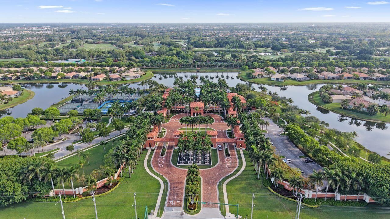9625 Via Elegante, Wellington, FL 33411 Photo
