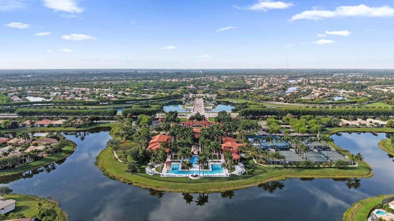 9625 Via Elegante, Wellington, FL 33411 Photo