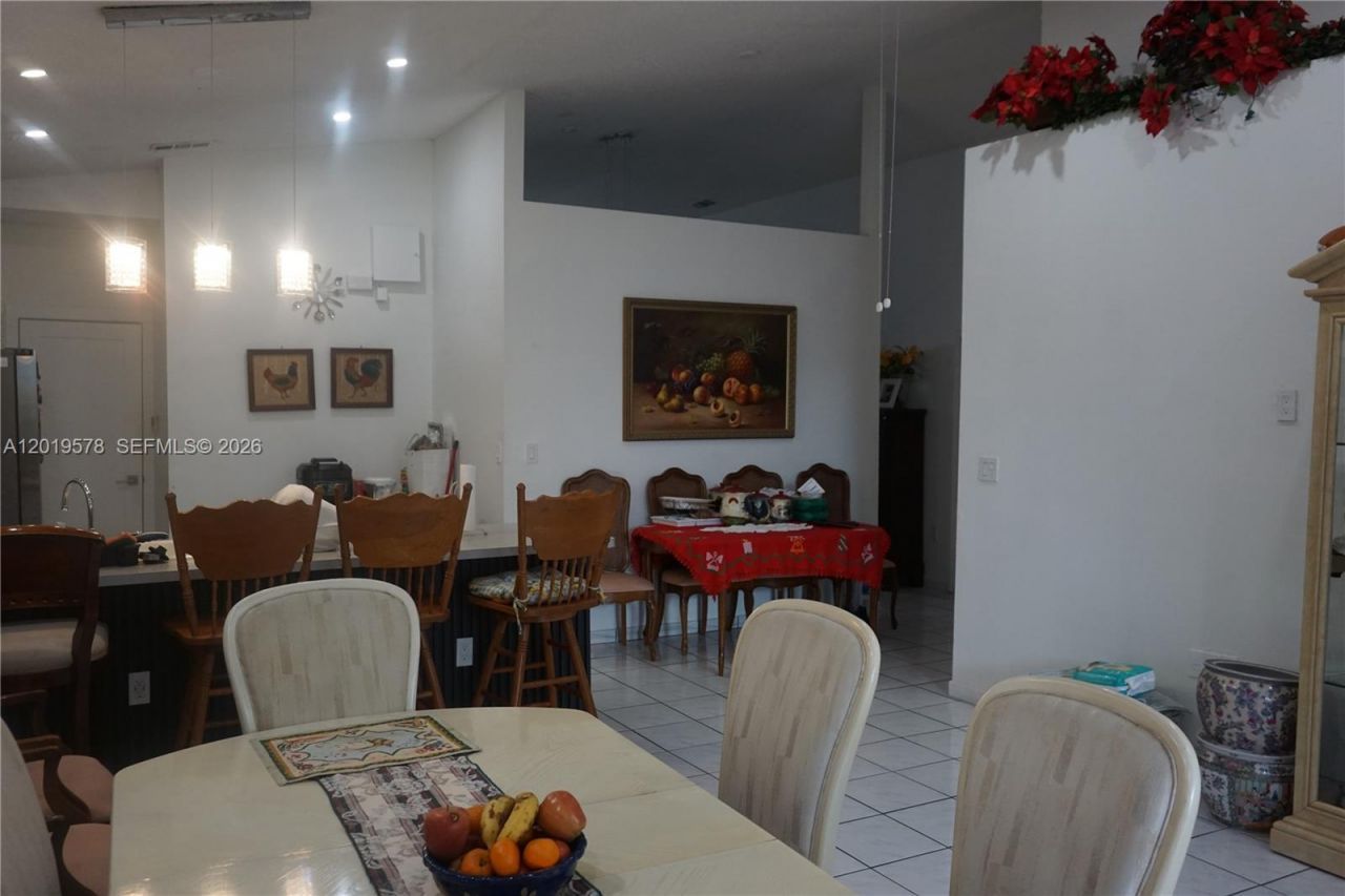 14239 SW 10th St , Miami, FL 33184 Photo