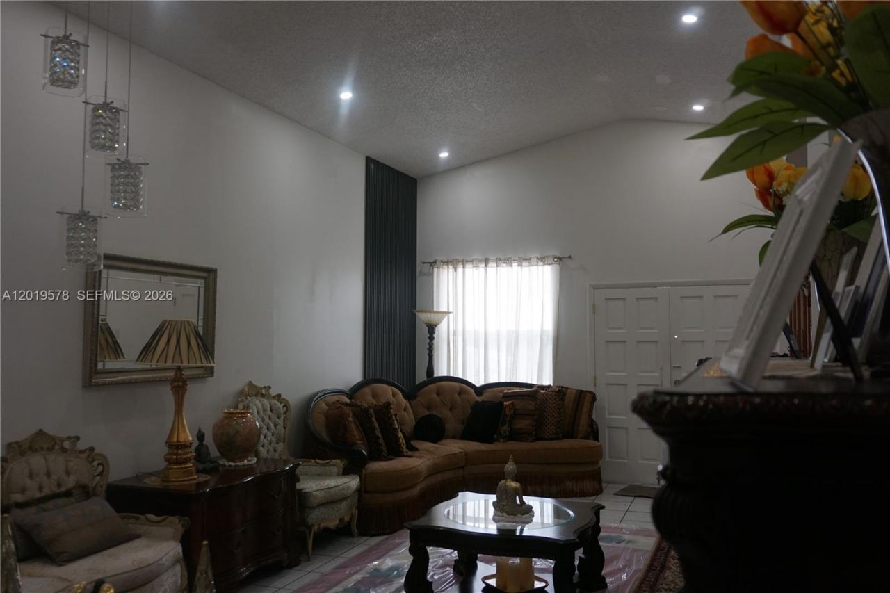14239 SW 10th St , Miami, FL 33184 Photo