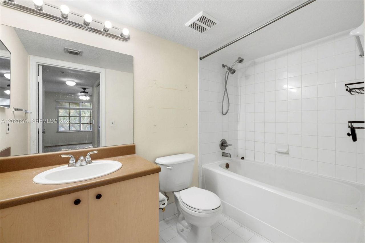 4280 San Marino Blvd , Unit 201, West Palm Beach, FL 33409 Photo
