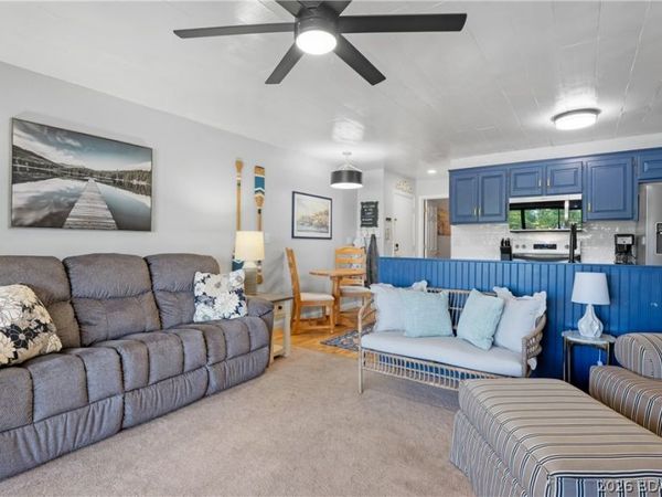 1542 Harbor Point , Unit C304, Osage Beach, MO 65065
