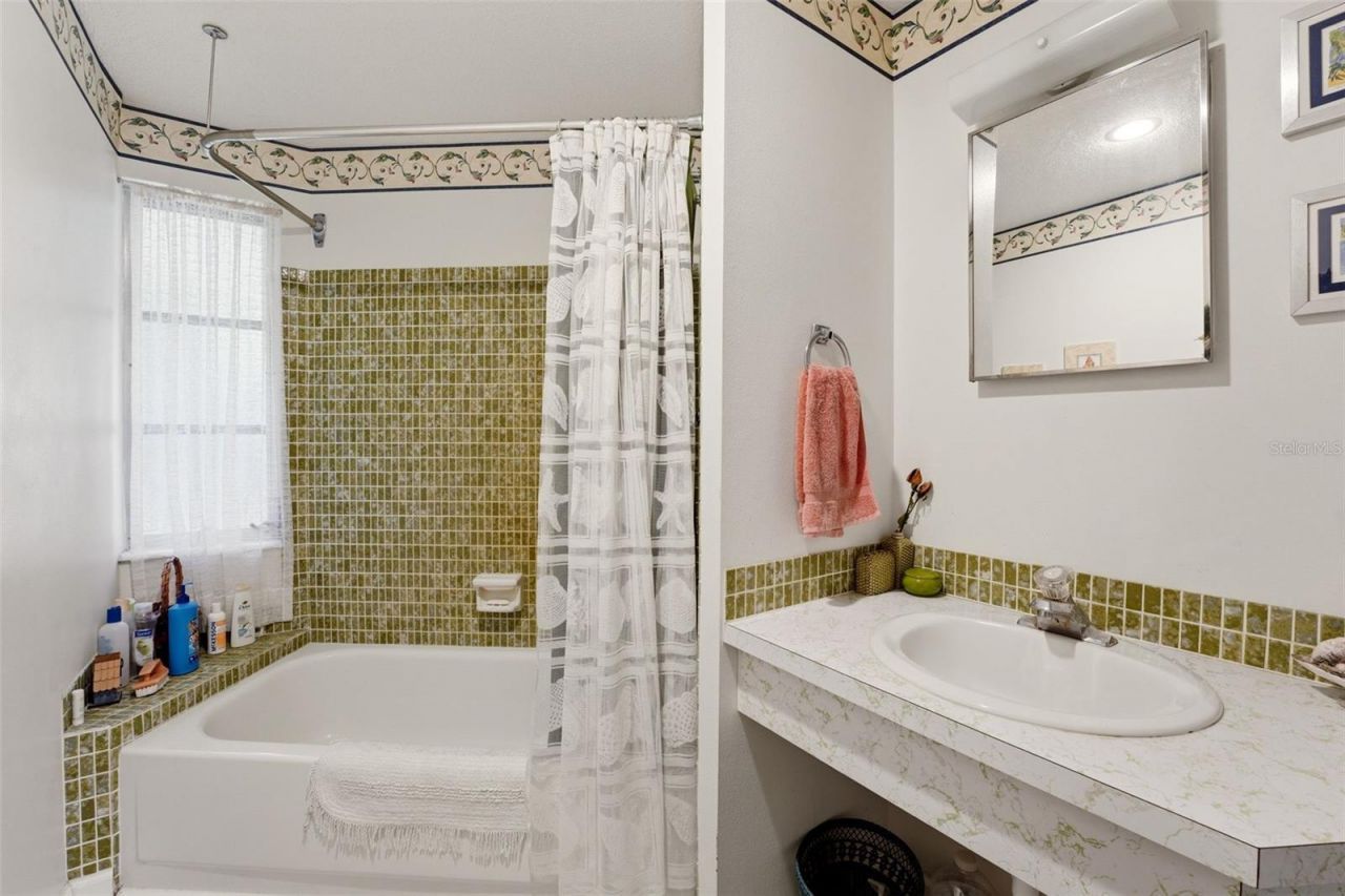 1240 S Venice Boulevard, Venice, FL 34293 Photo
