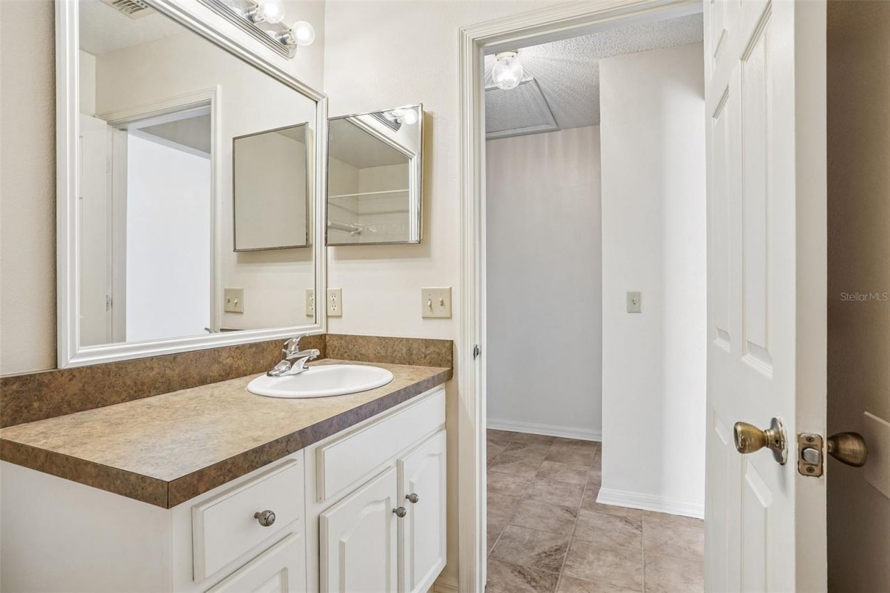 2596 Alclobe Circle, Ocoee, FL 34761 Photo