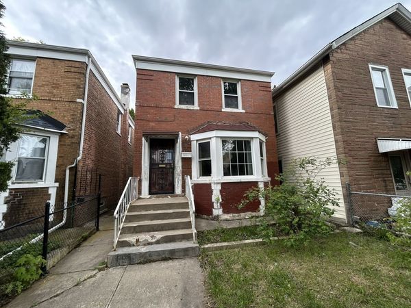 3854 S Albany Avenue , Chicago, IL 60632