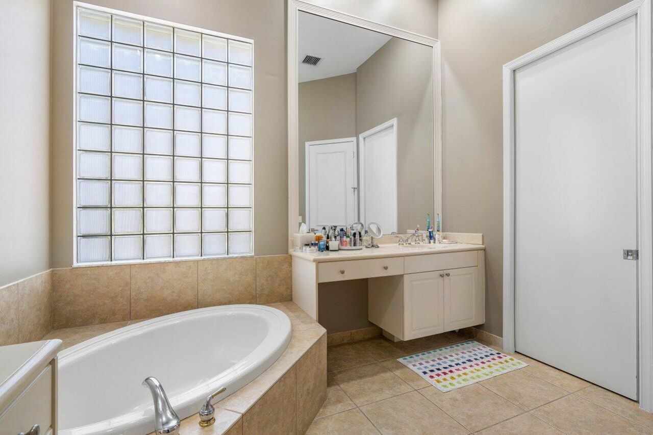 233 Porto Vecchio Way, Palm Beach Gardens, FL 33418 Photo