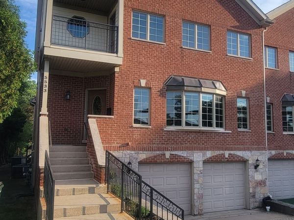 5533 LINCOLN Avenue, Morton Grove, IL 60053