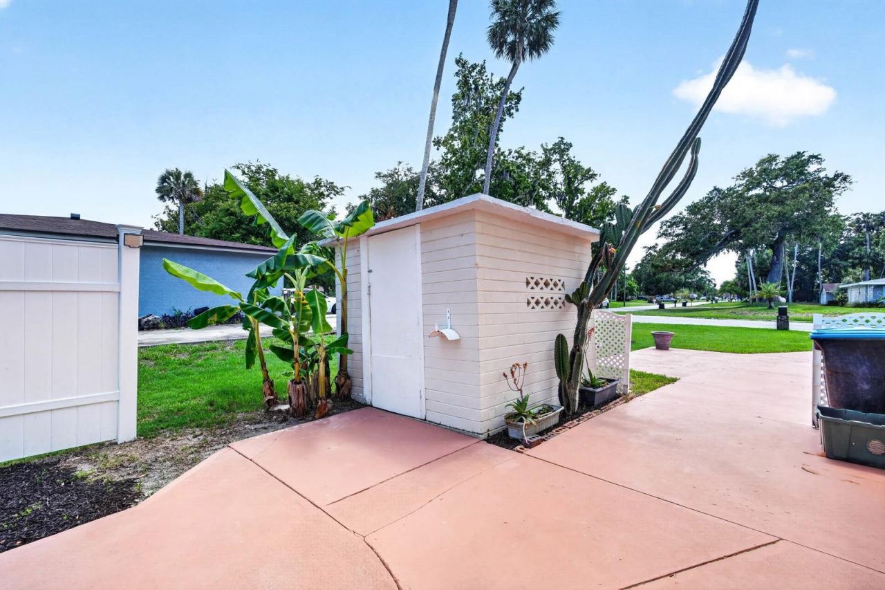2134 Pope Avenue , South Daytona, FL 32119 Photo