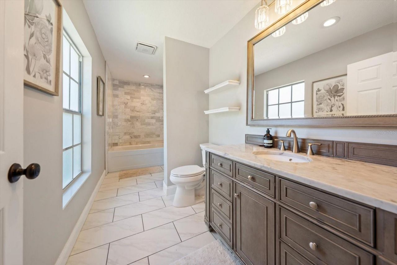 848 Christina Circle, Oldsmar, FL 34677 Photo