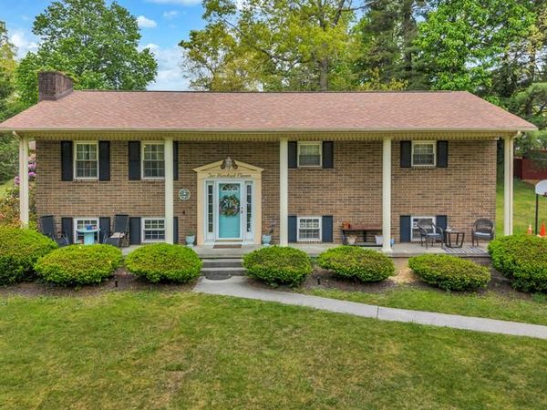 211 Grist Mill Drive, BECKLEY, WV 25801