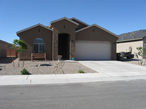 17 Calle Guaymas , Los Lunas, NM 87031