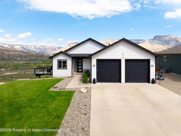 47 Willow View Way, Parachute, CO 81635