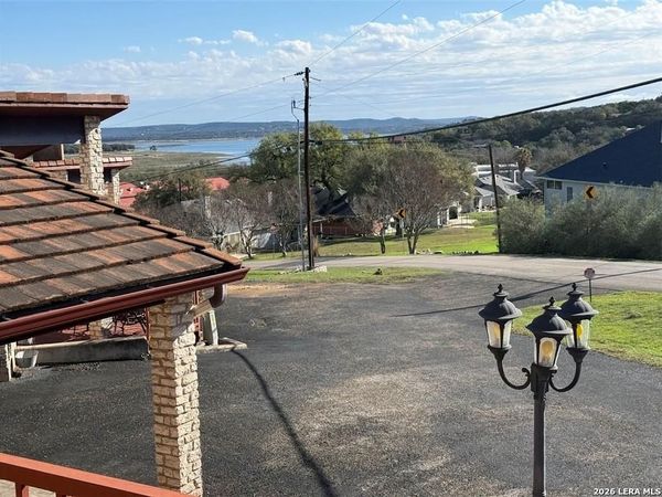 116 CAMPBELL DR, Unit 16, Canyon Lake, TX 78133