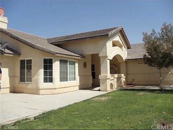 8026 PRIMROSE Avenue, Oak Hills, CA 92344