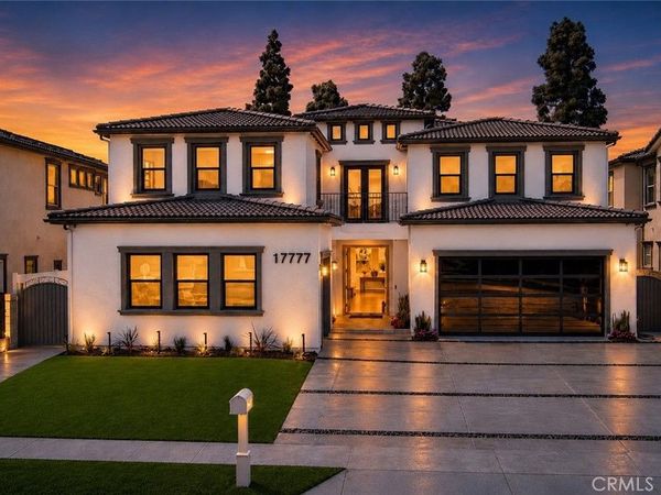 17777 Joshua Cir, Fountain Valley, CA 92708