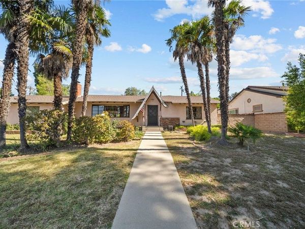 18427 San Fernando Mission, Porter Ranch, CA 91326
