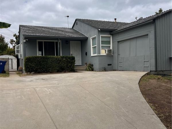 6607 Aura, Reseda, CA 91335
