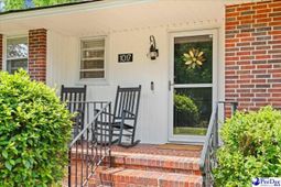 1017 Alton Circle photo 4
