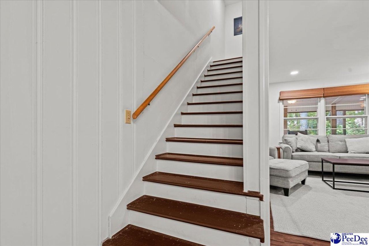 1017 Alton Circle Photo 32