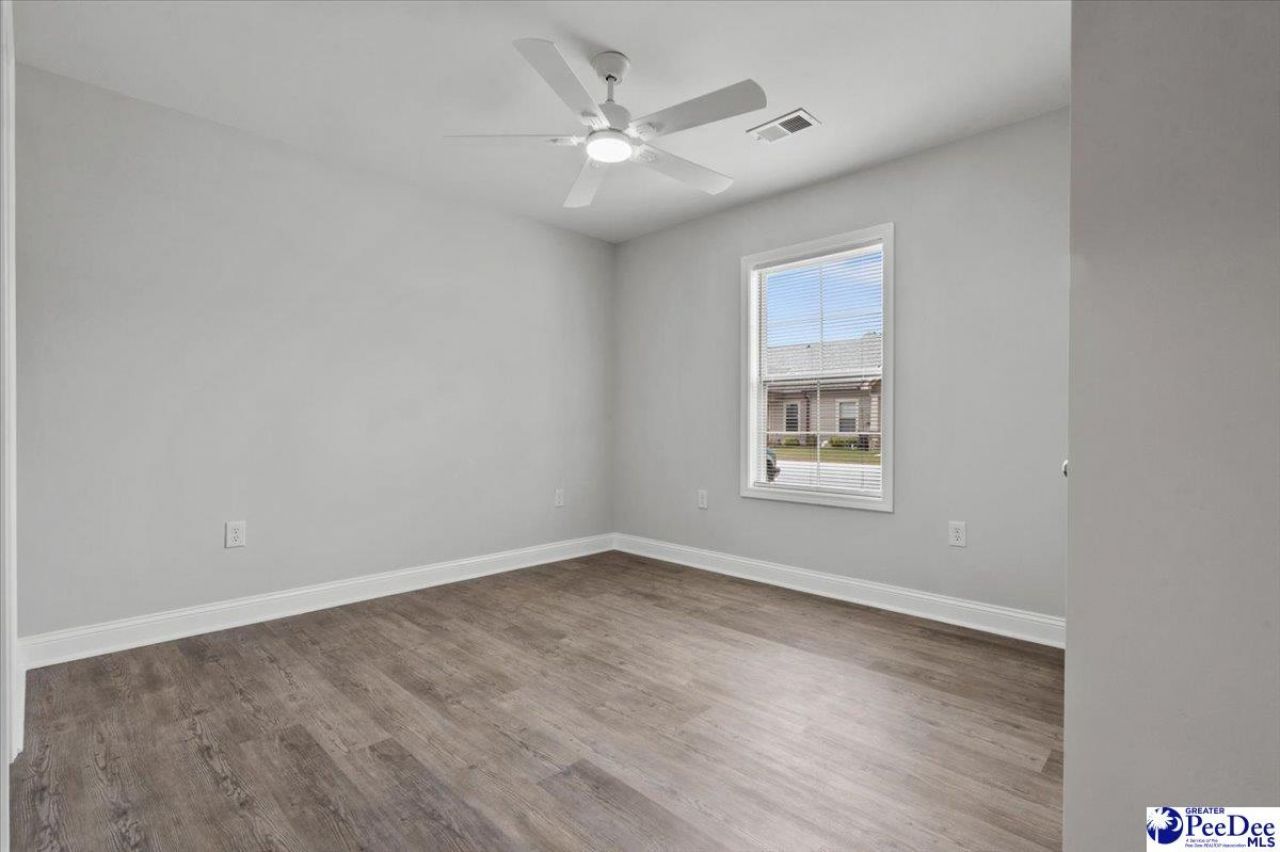 1705 Tuxedo Junction Photo 9