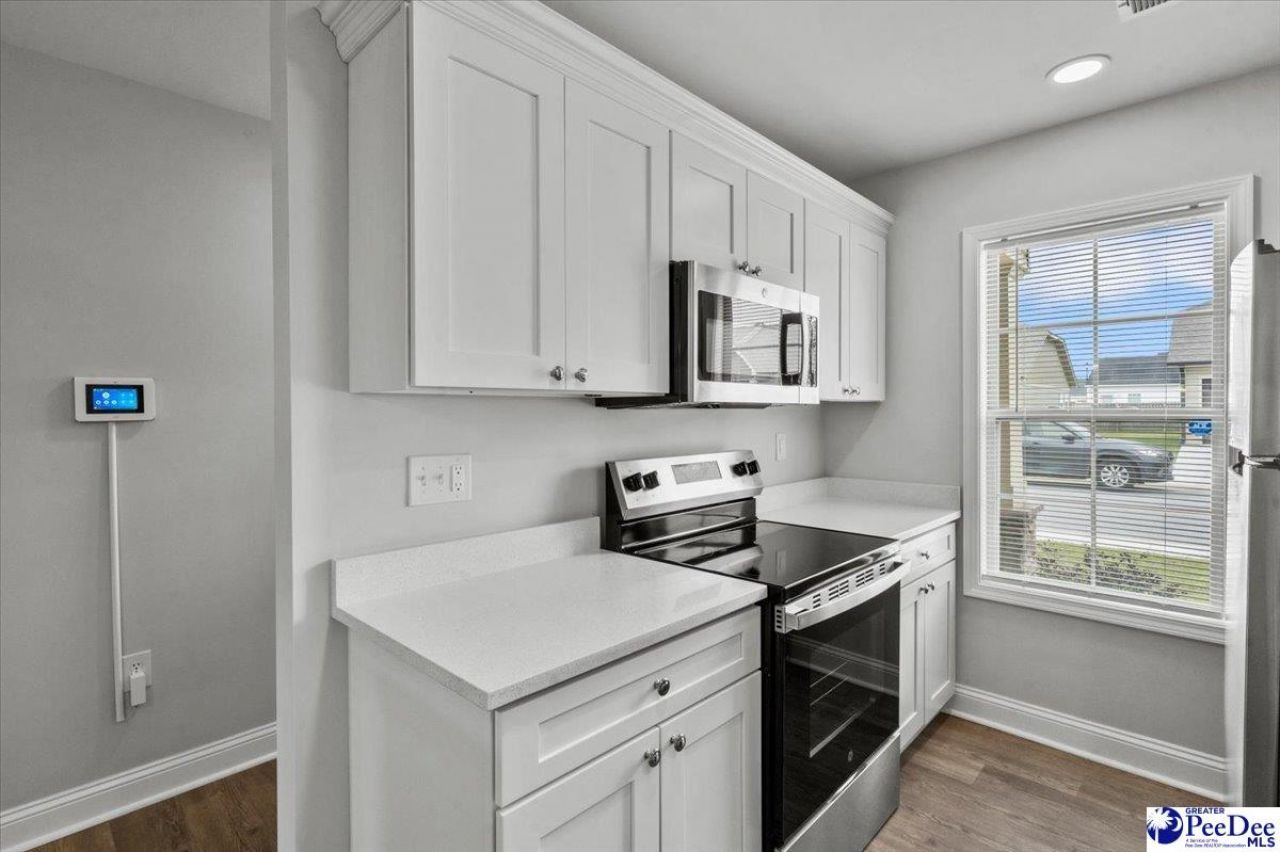 1705 Tuxedo Junction Photo 14