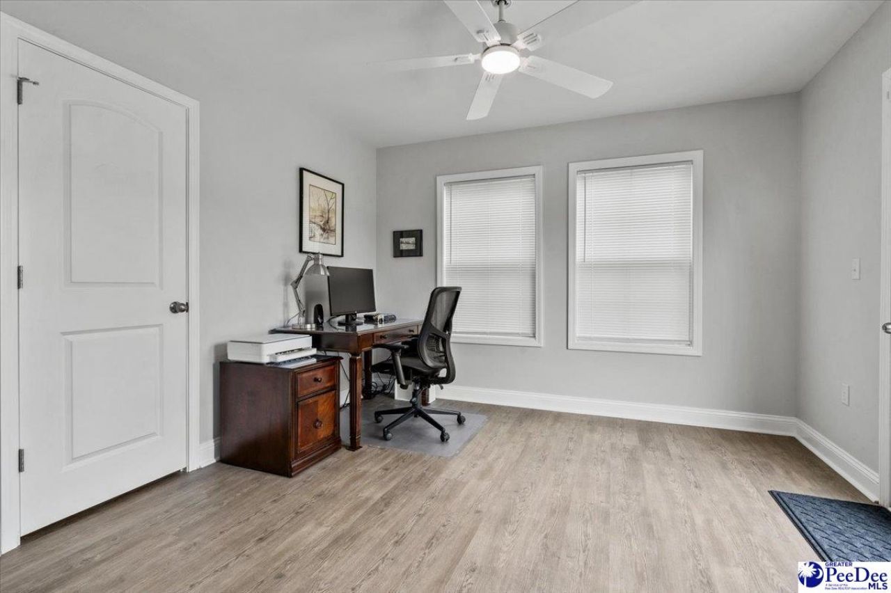 1705 Tuxedo Junction Photo 21