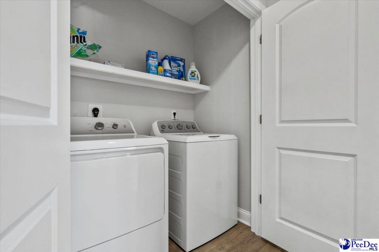 1705 Tuxedo Junction Photo 6