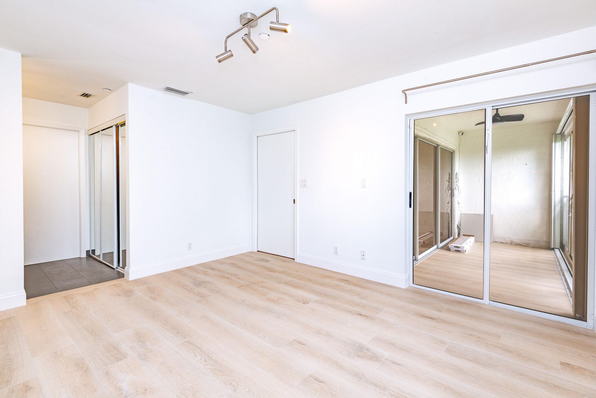 380 NW 67th Street, Unit J204, Boca Raton, FL 33487 Photo
