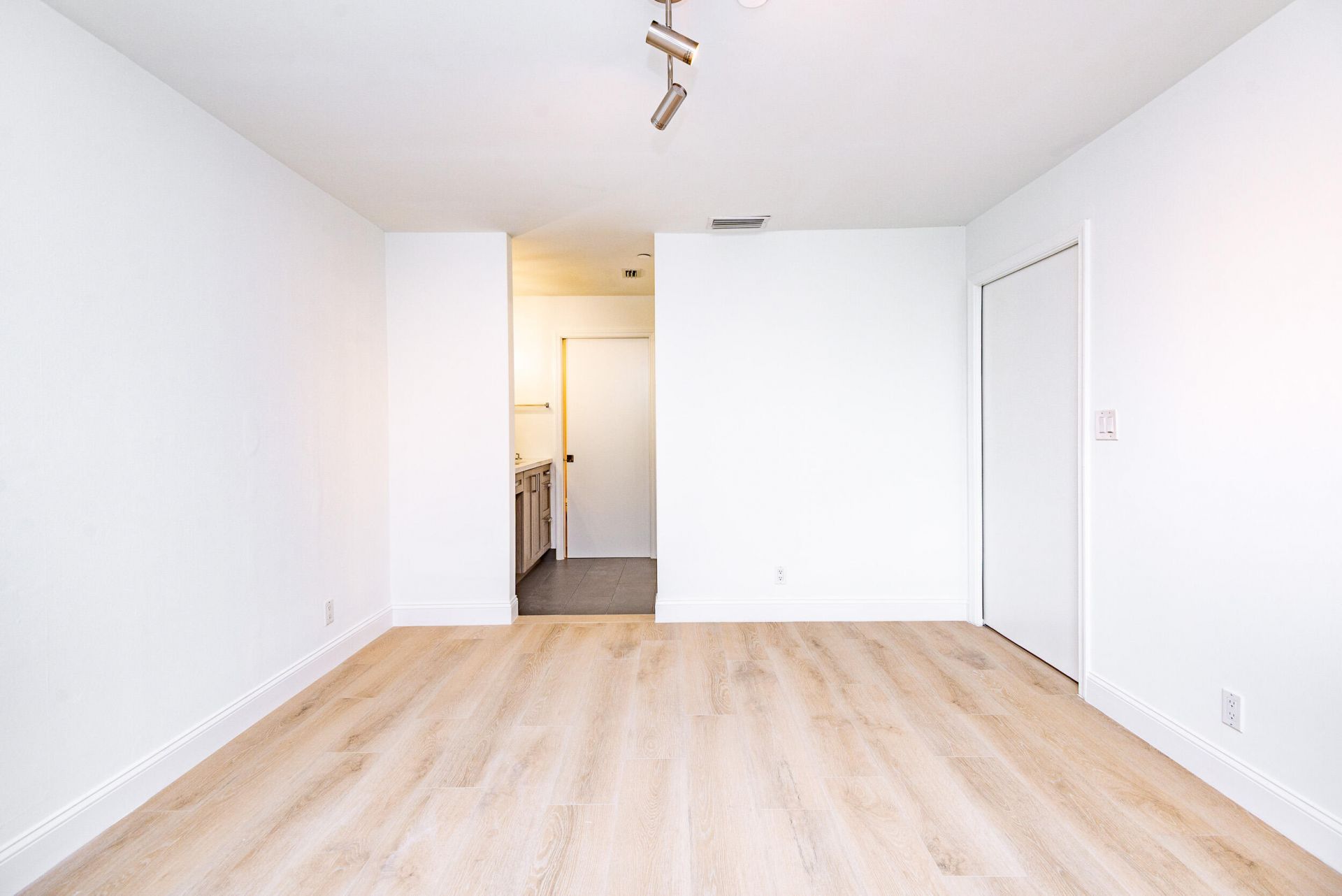 380 NW 67th Street, Unit J204, Boca Raton, FL 33487 Photo