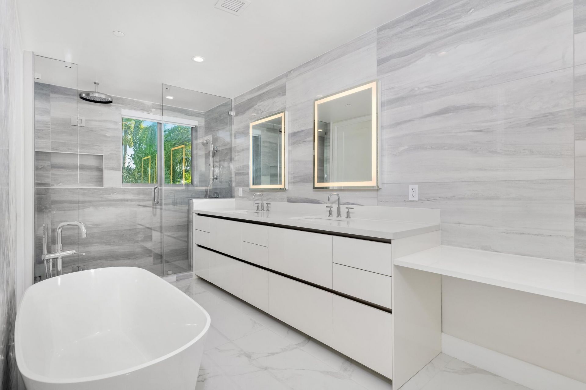 495 E Royal Palm Road, Unit 201, Boca Raton, FL 33432 Photo