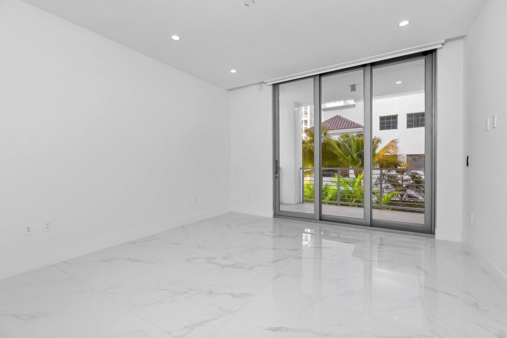 495 E Royal Palm Road, Unit 201, Boca Raton, FL 33432 Photo