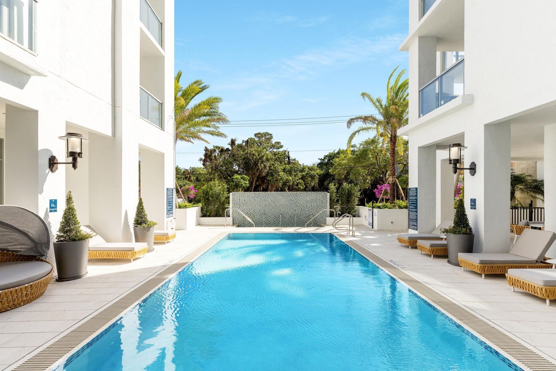 495 E Royal Palm Road, Unit 201, Boca Raton, FL 33432 Photo