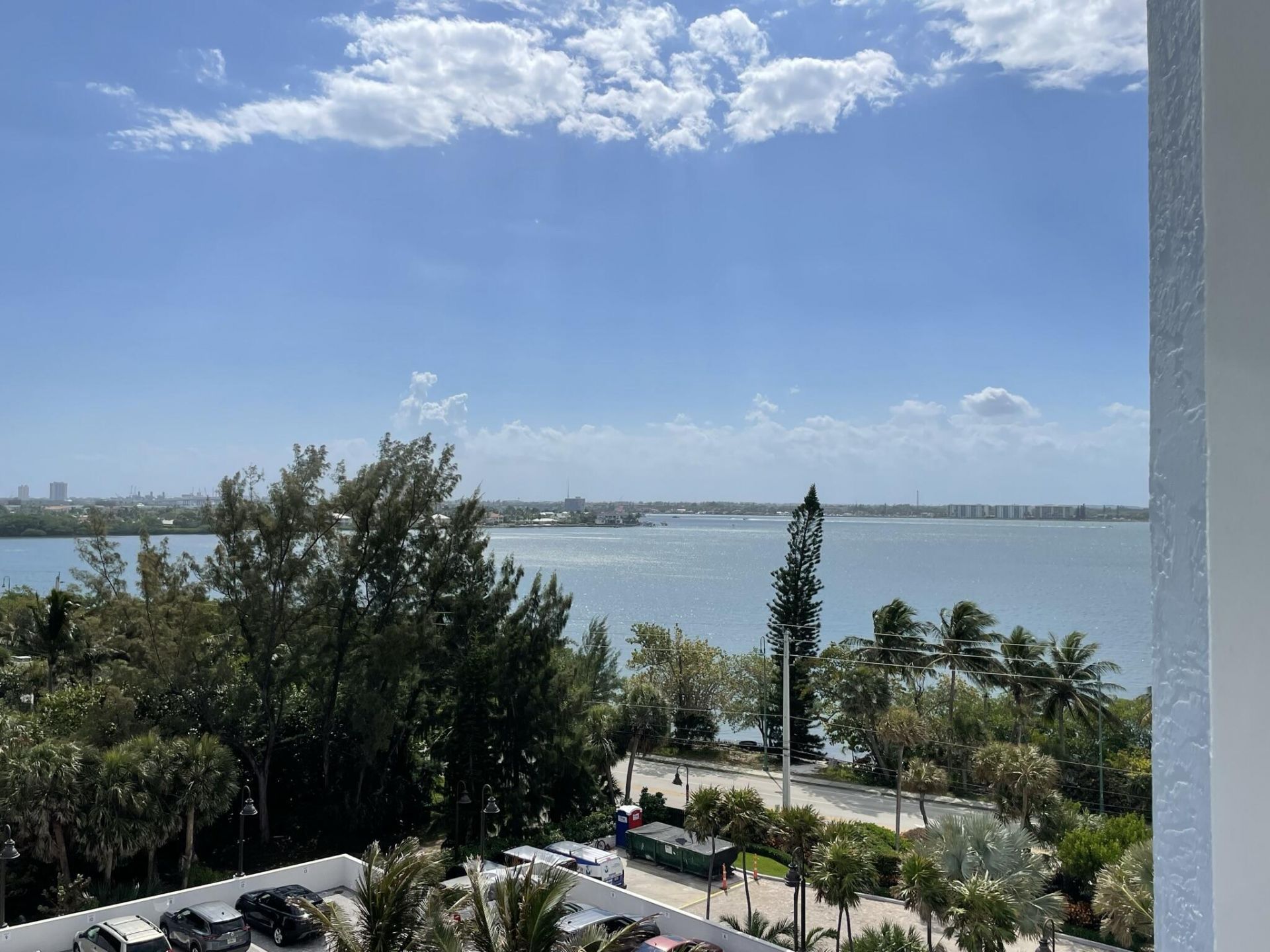 5200 N Ocean Drive, Unit 606, Singer Island, FL 33404 Photo