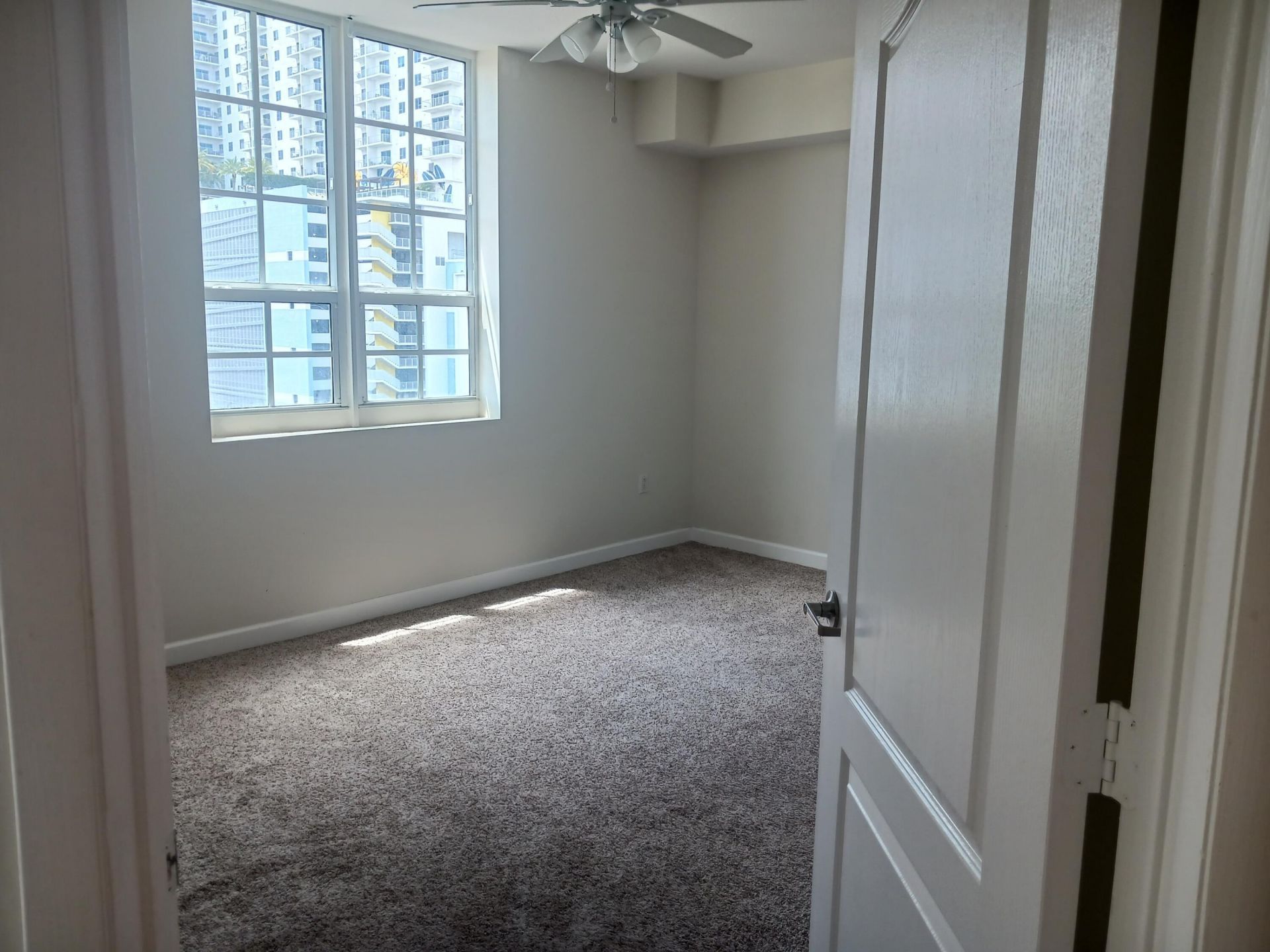 410 Evernia Street, Unit 720, West Palm Beach, FL 33401 Photo