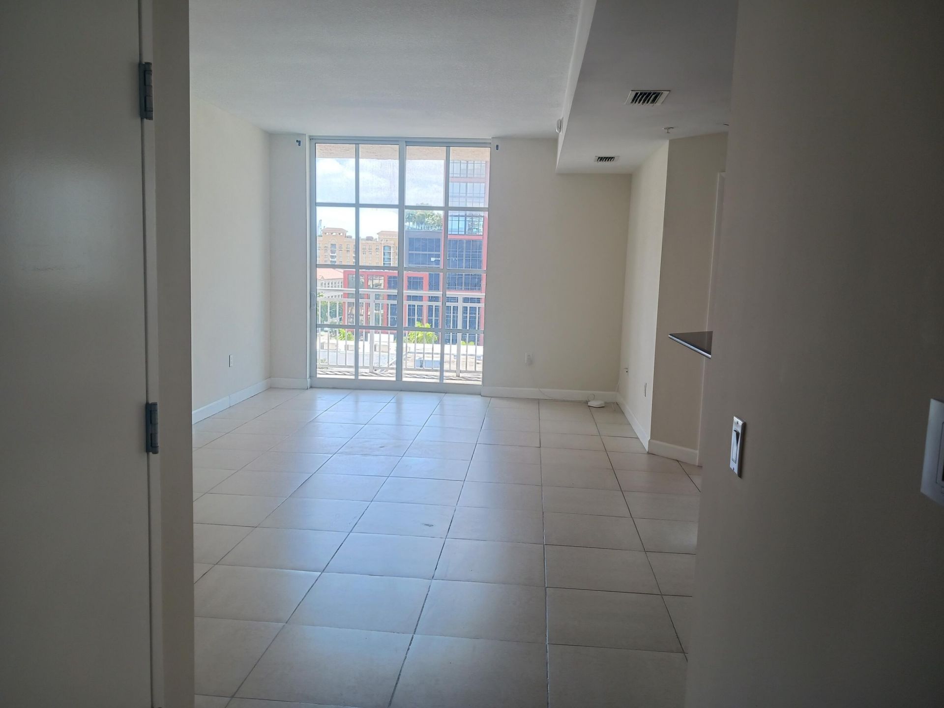 410 Evernia Street, Unit 720, West Palm Beach, FL 33401 Photo