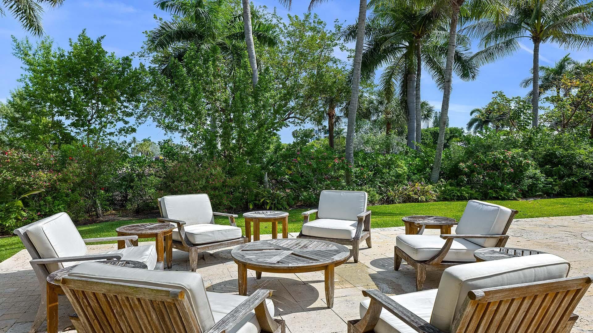 335 Old School Road, Gulf Stream, FL 33483 Photo