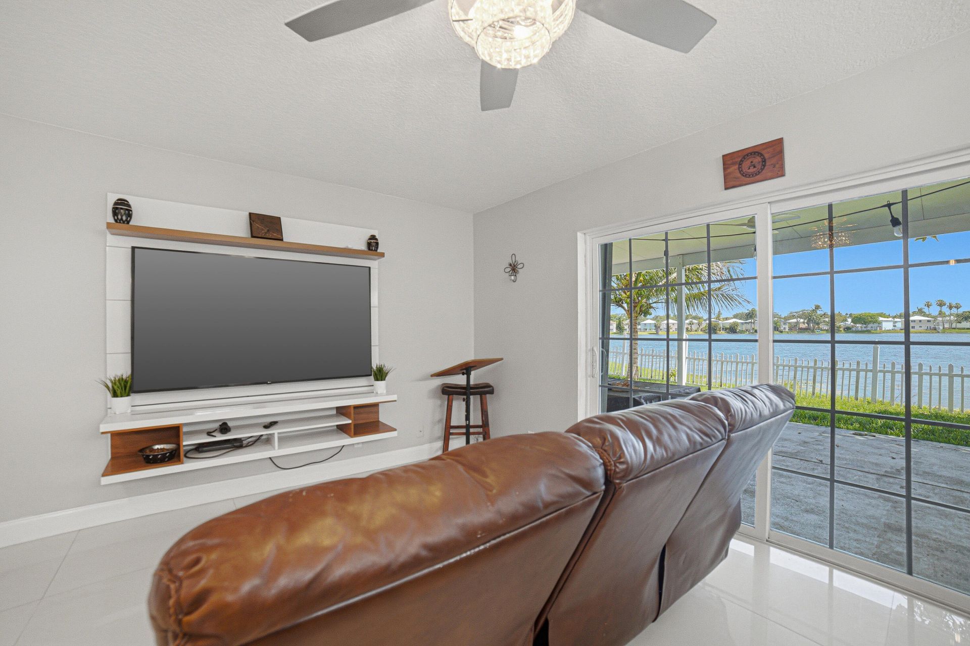 6466 Buena Vista Drive, Margate, FL 33063 Photo