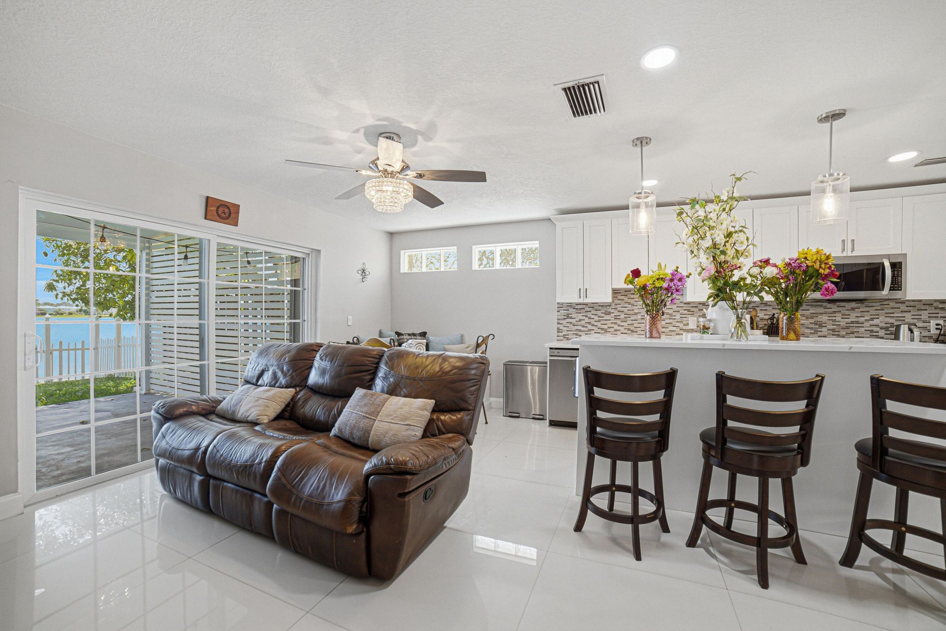 6466 Buena Vista Drive, Margate, FL 33063 Photo
