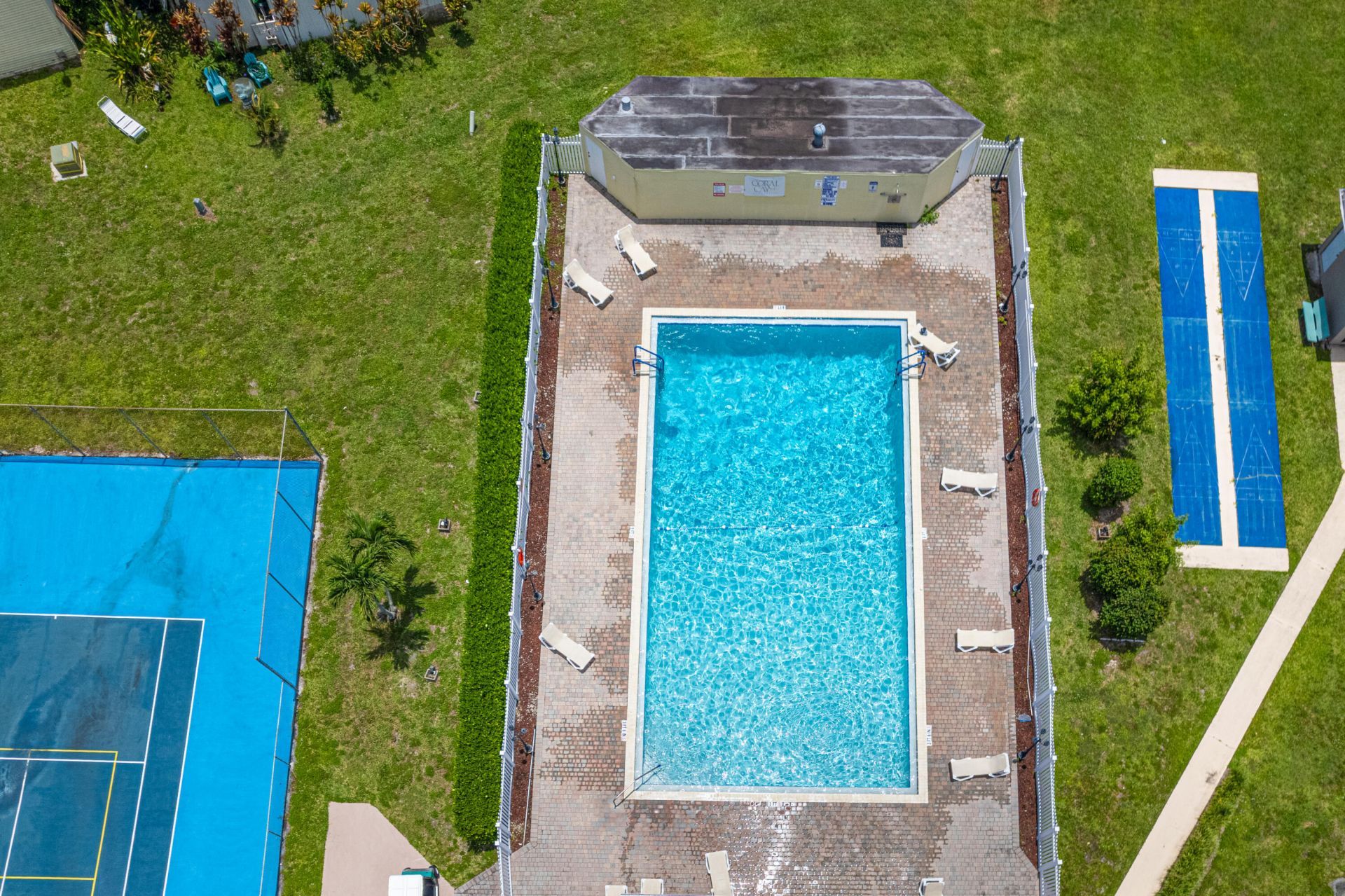 6466 Buena Vista Drive, Margate, FL 33063 Photo
