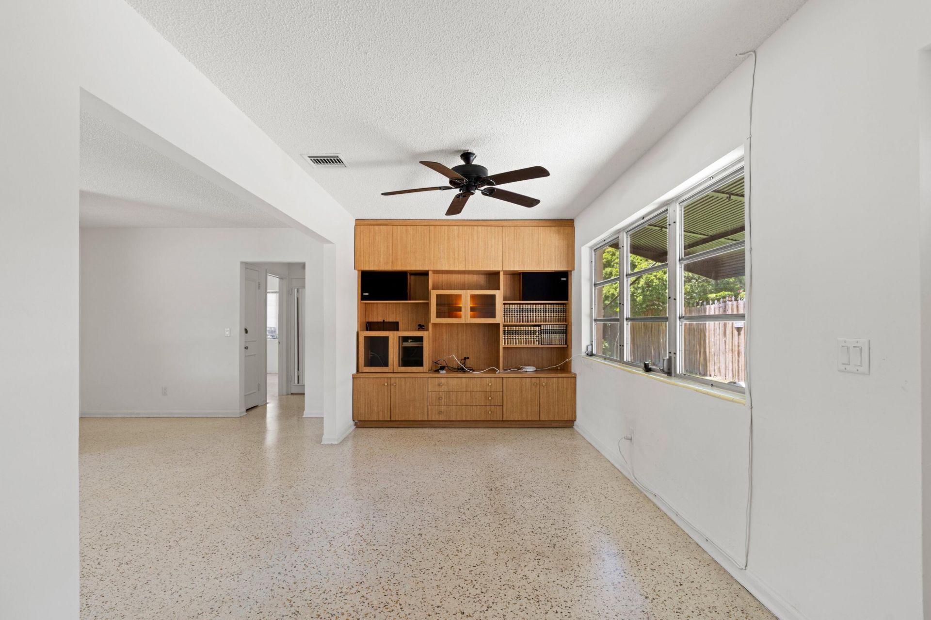 1725 N Lakeside Drive, Lake Worth Beach, FL 33460 Photo