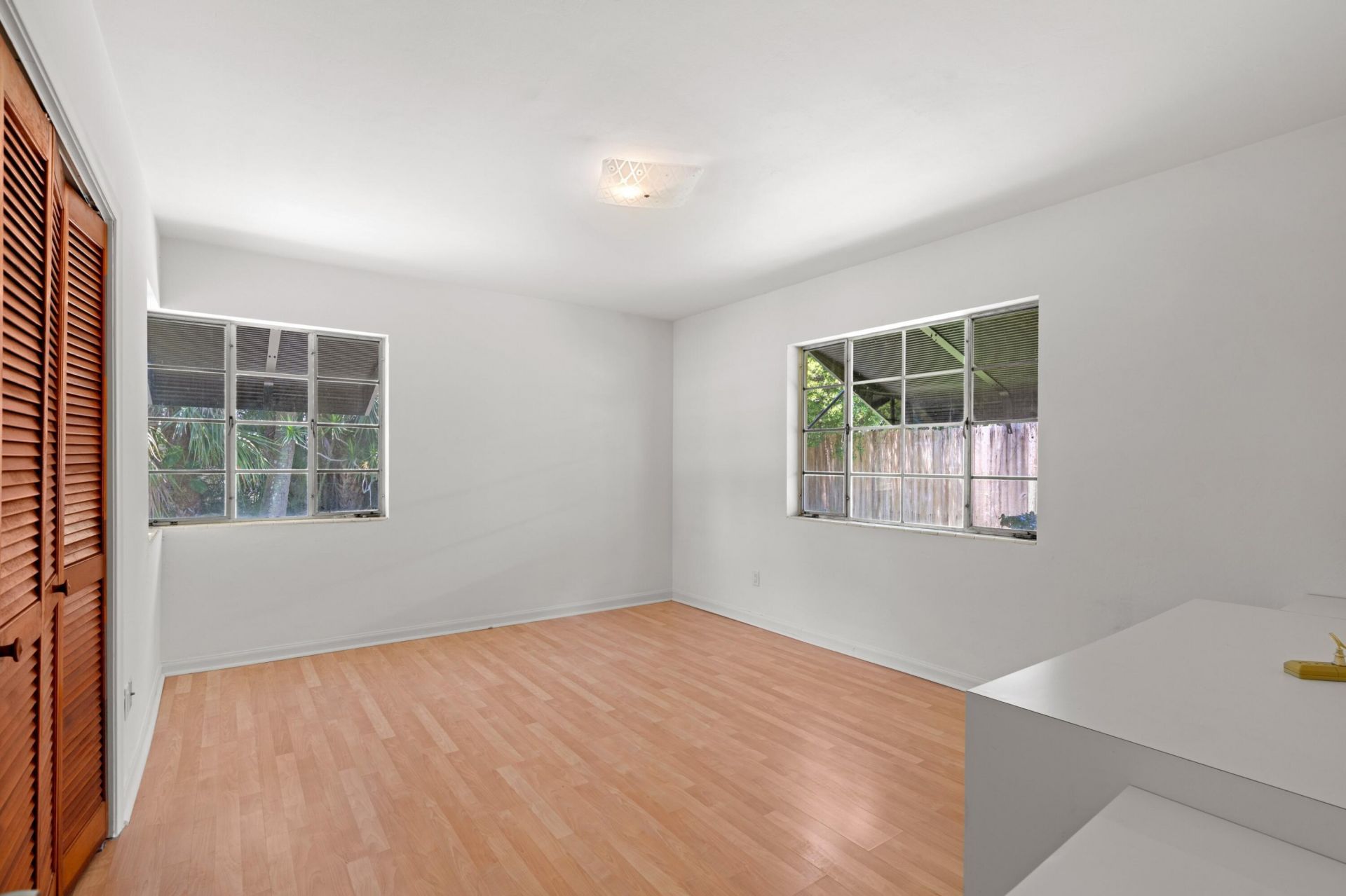 1725 N Lakeside Drive, Lake Worth Beach, FL 33460 Photo
