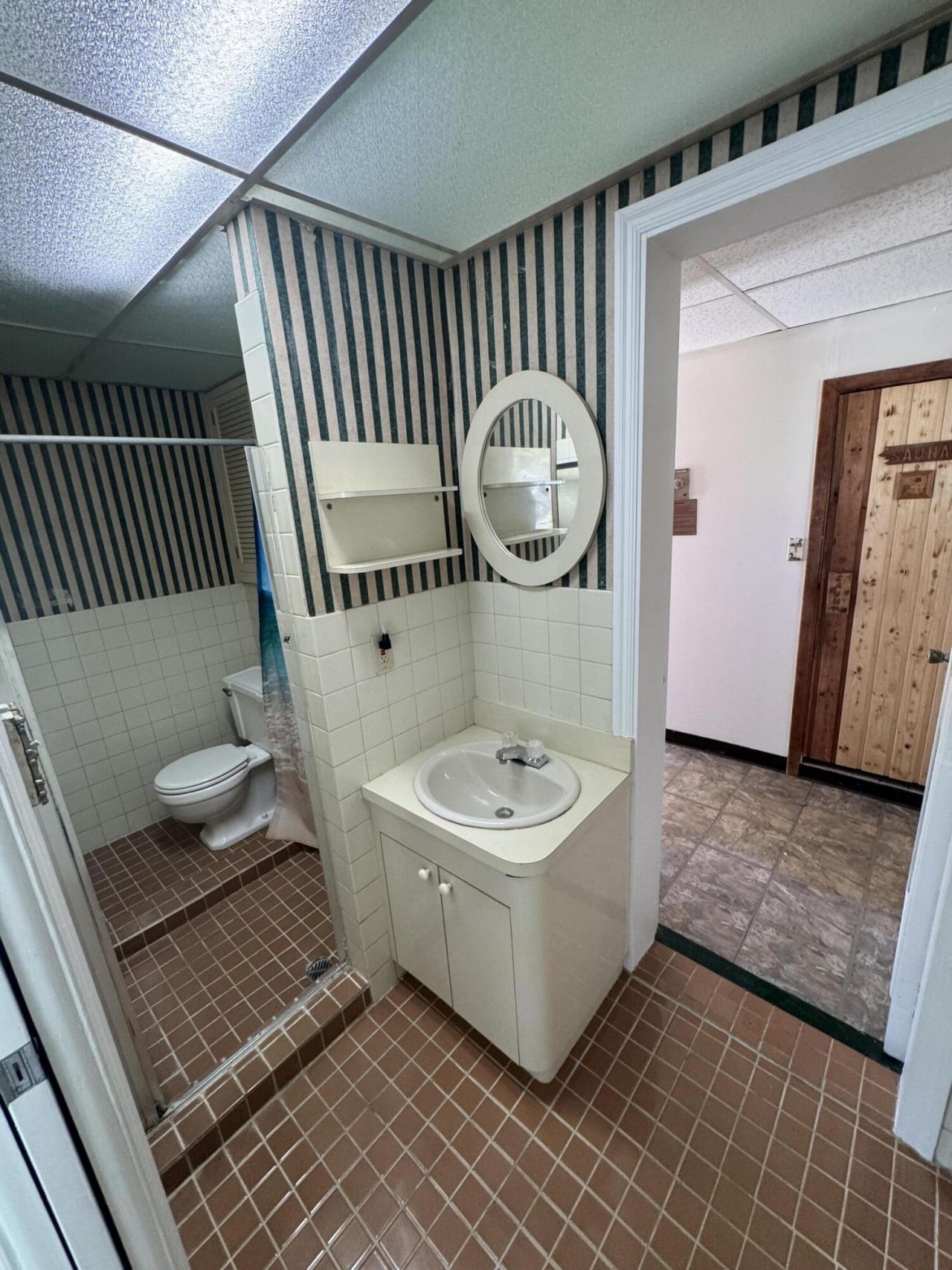 1725 N Lakeside Drive, Lake Worth Beach, FL 33460 Photo