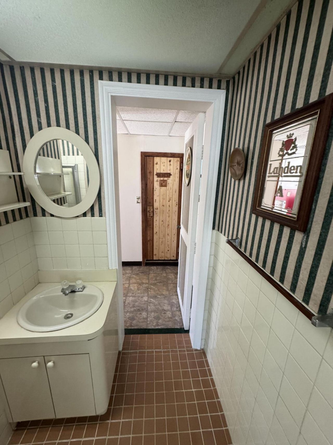 1725 N Lakeside Drive, Lake Worth Beach, FL 33460 Photo