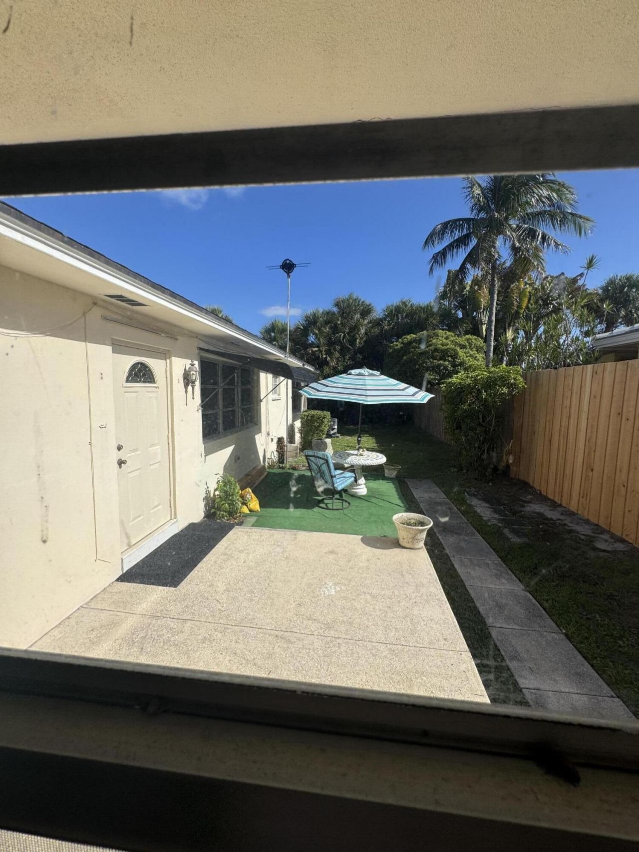 1725 N Lakeside Drive, Lake Worth Beach, FL 33460 Photo