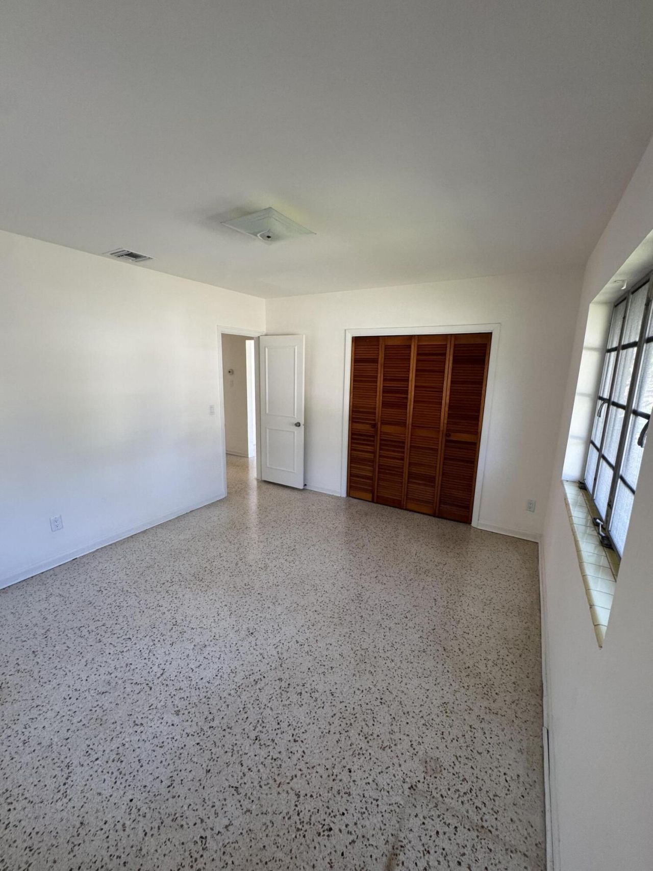 1725 N Lakeside Drive, Lake Worth Beach, FL 33460 Photo