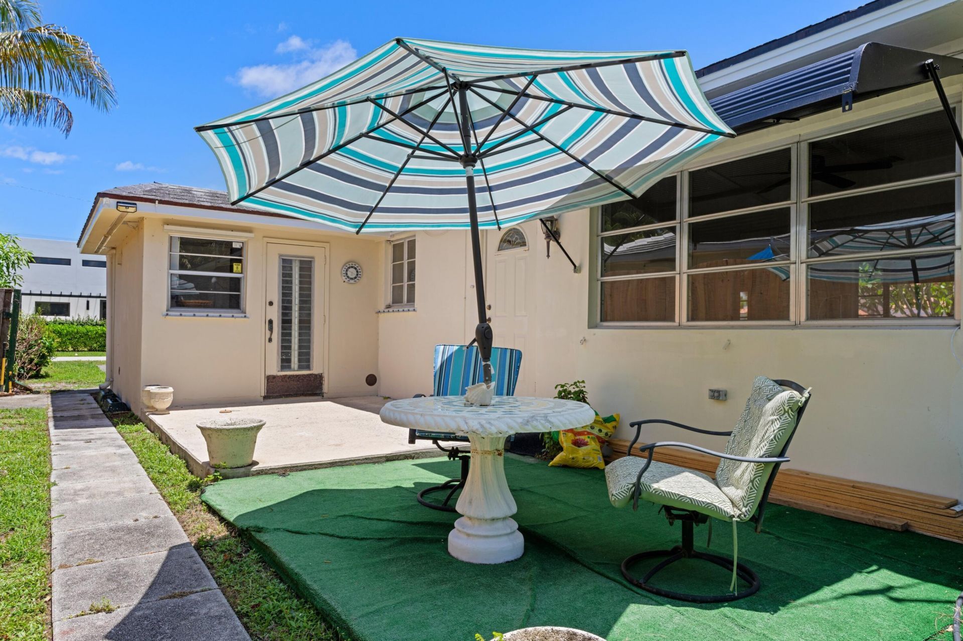 1725 N Lakeside Drive, Lake Worth Beach, FL 33460 Photo