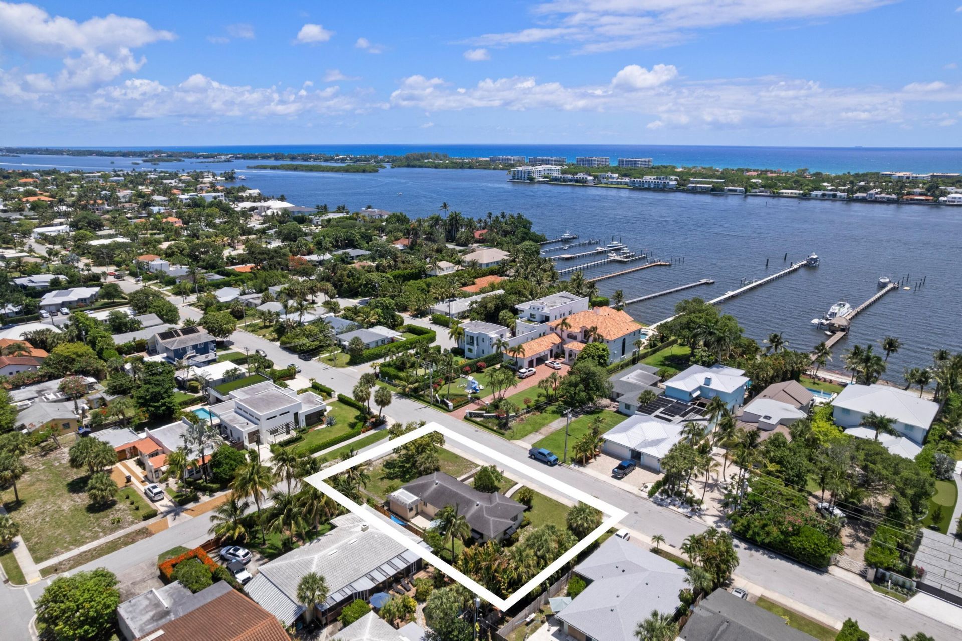 1725 N Lakeside Drive, Lake Worth Beach, FL 33460 Photo